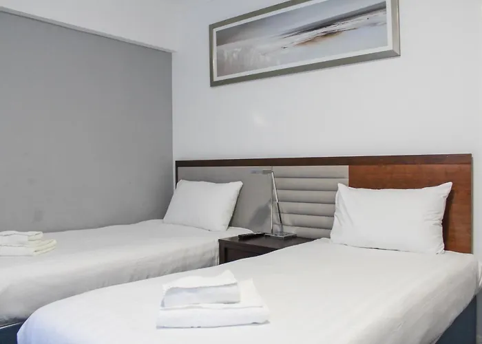 Heathrow Lodge Hillingdon